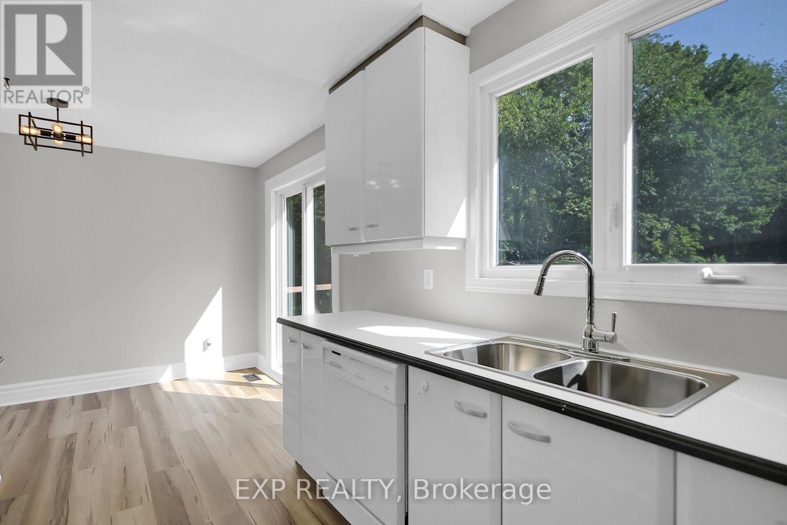 1083 Eadie Road, Russell, Ontario  K4R 1E5 - Photo 6 - X12457925