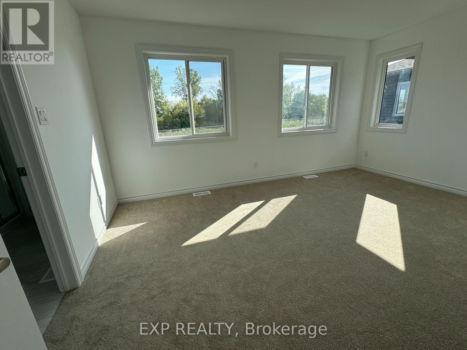 47 Laugher Ave Avenue, Welland, Ontario  L3B 0N6 - Photo 23 - X12457922