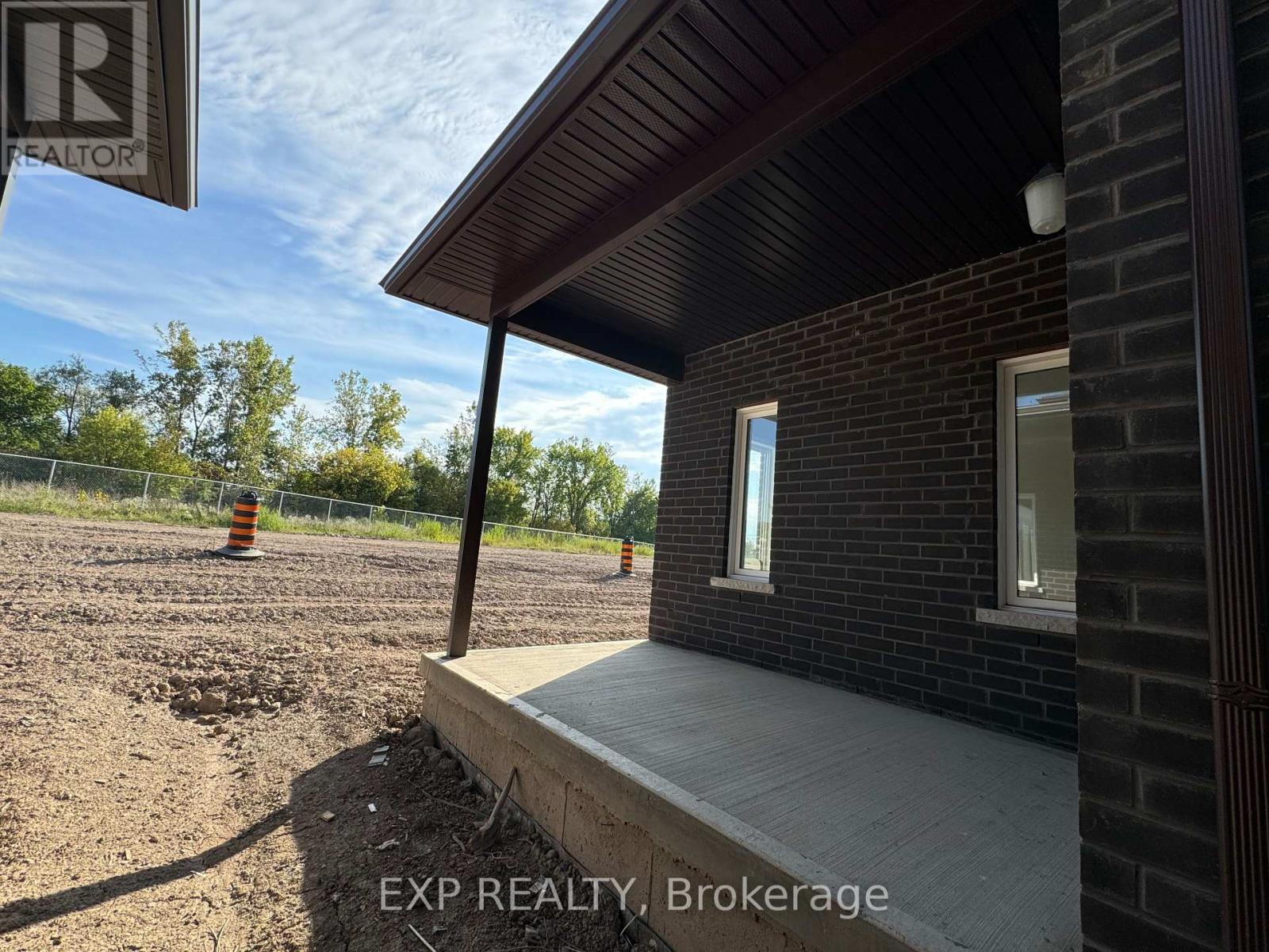 47 Laugher Ave Avenue, Welland, Ontario  L3B 0N6 - Photo 24 - X12457922