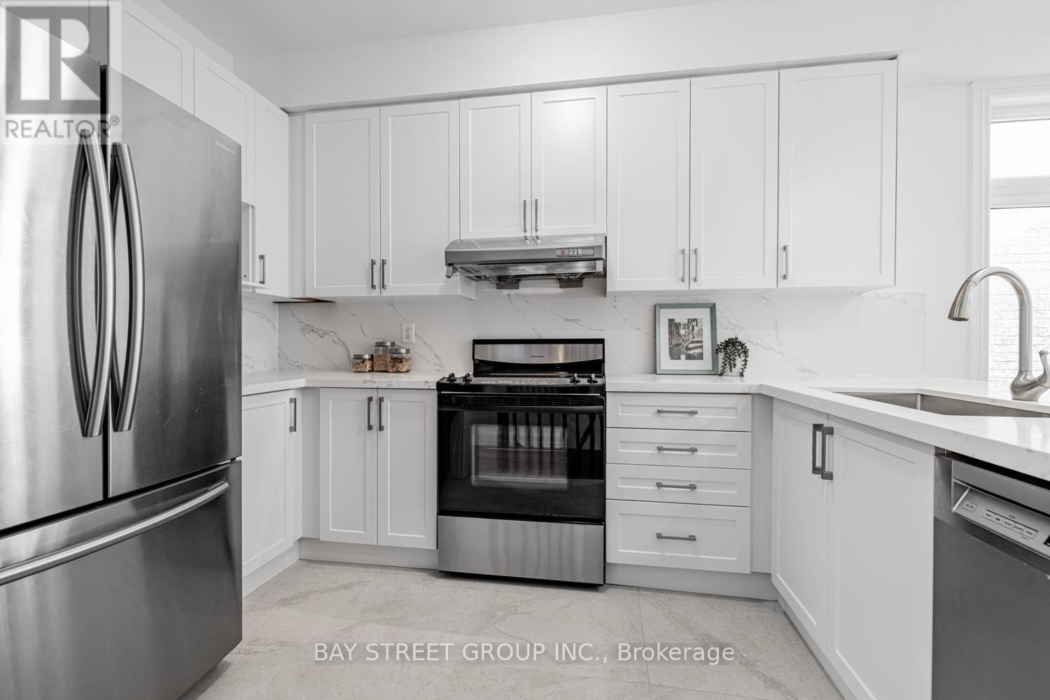 35 William Poole Way, Toronto, Ontario  M2N 7A6 - Photo 15 - C12457915