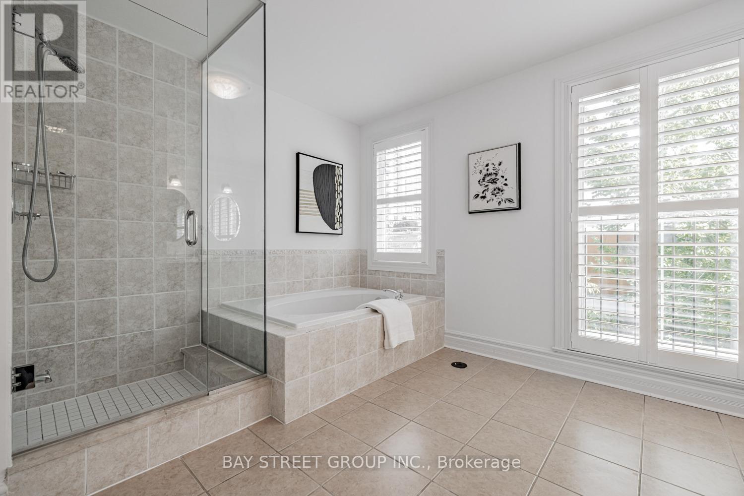 35 William Poole Way, Toronto, Ontario  M2N 7A6 - Photo 34 - C12457915