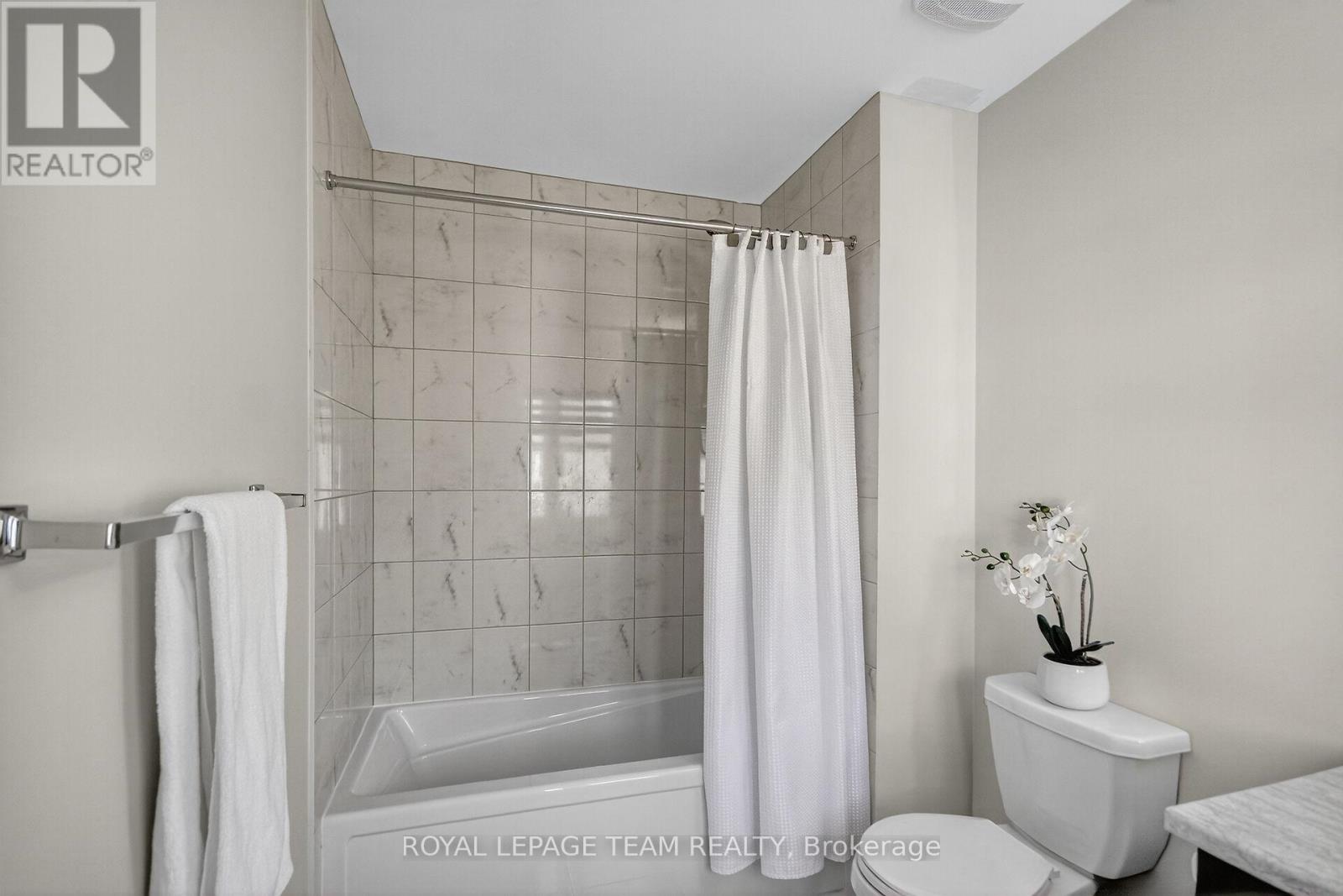 548 Flagstaff Drive, Ottawa, Ontario  K2J 6T5 - Photo 29 - X12457914