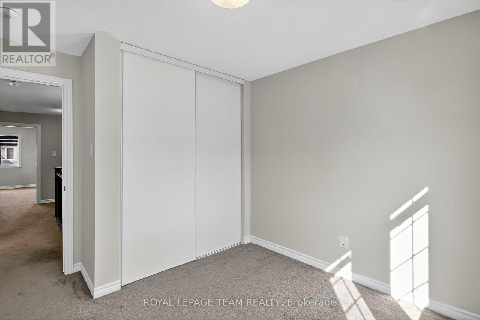 548 Flagstaff Drive, Ottawa, Ontario  K2J 6T5 - Photo 33 - X12457914