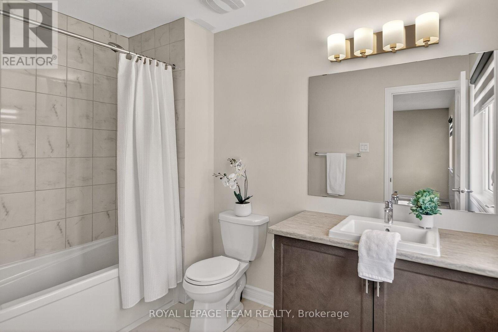 548 Flagstaff Drive, Ottawa, Ontario  K2J 6T5 - Photo 28 - X12457914