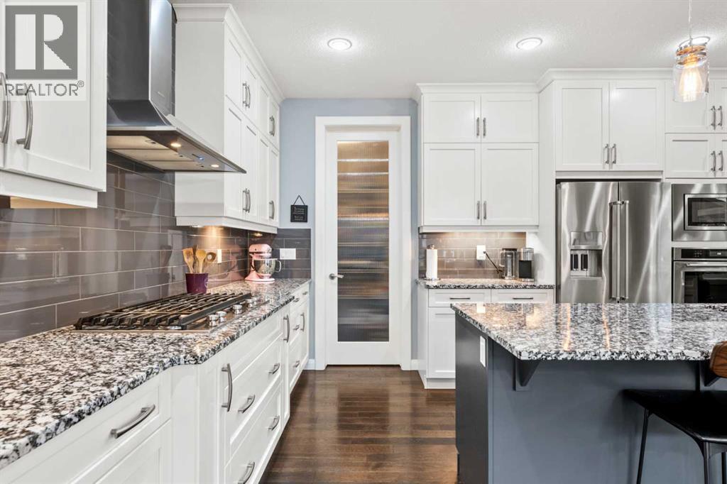 136 Kinniburgh Drive, Chestermere, Alberta  T1X 0T8 - Photo 8 - A2232363