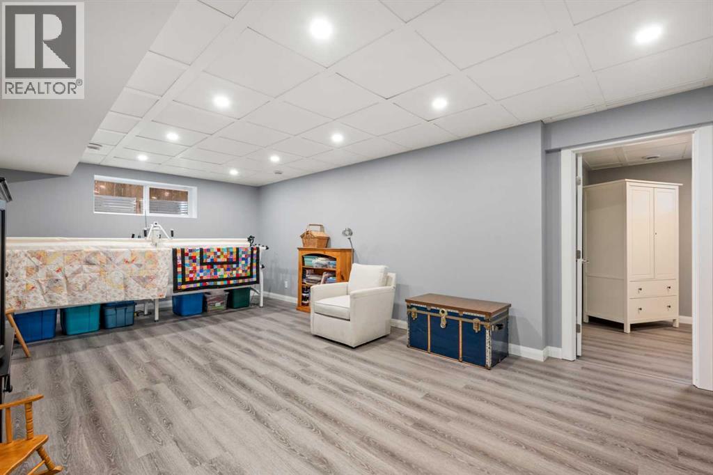 136 Kinniburgh Drive, Chestermere, Alberta  T1X 0T8 - Photo 37 - A2232363