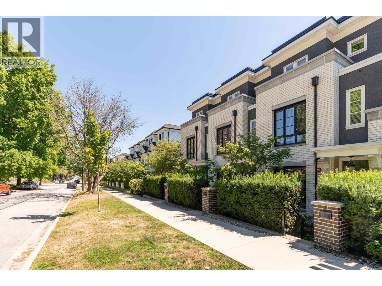 234 W 62nd Avenue, Vancouver, British Columbia  V5X 0G7 - Photo 2 - R3033391