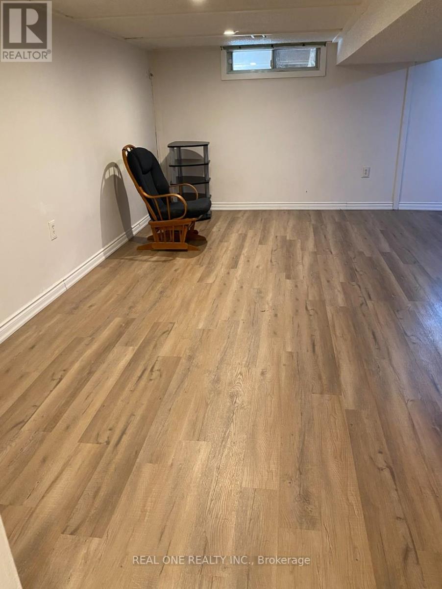 1242 Pharmacy Avenue, Toronto, Ontario  M1R 2H9 - Photo 16 - E12455844