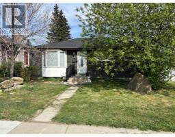 9408 5 Street SE Acadia