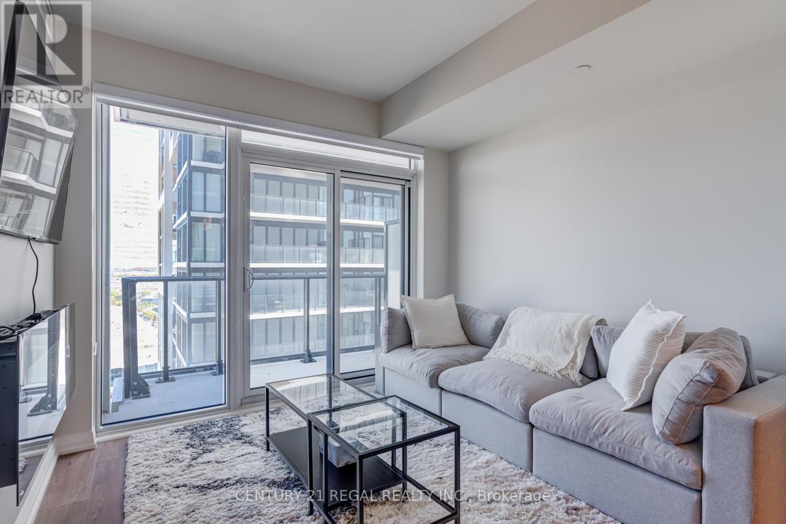 2125 - 9000 Jane Street, Vaughan, Ontario  L4K 0M6 - Photo 8 - N12457917