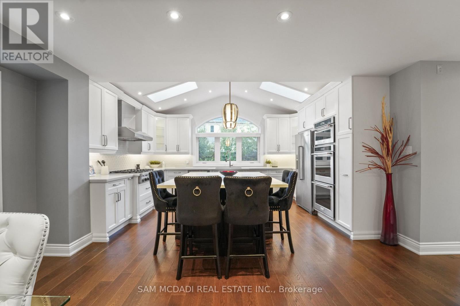 57 Milfoil Street, Halton Hills, Ontario  L7G 6M6 - Photo 11 - W12457919