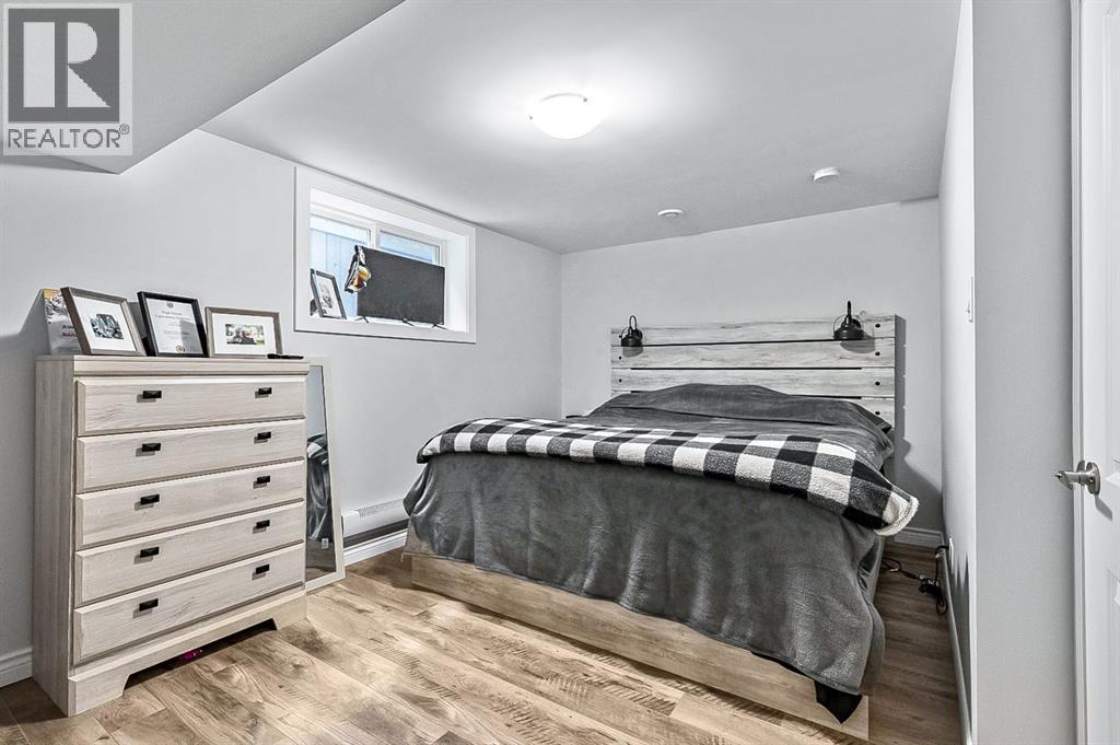 128 Queen Alexandra Close Se, Calgary, Alberta  T2J 3P8 - Photo 30 - A2262916