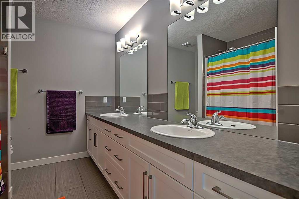 94 Masters Mews Se, Calgary, Alberta  T3M 2B4 - Photo 28 - A2263683