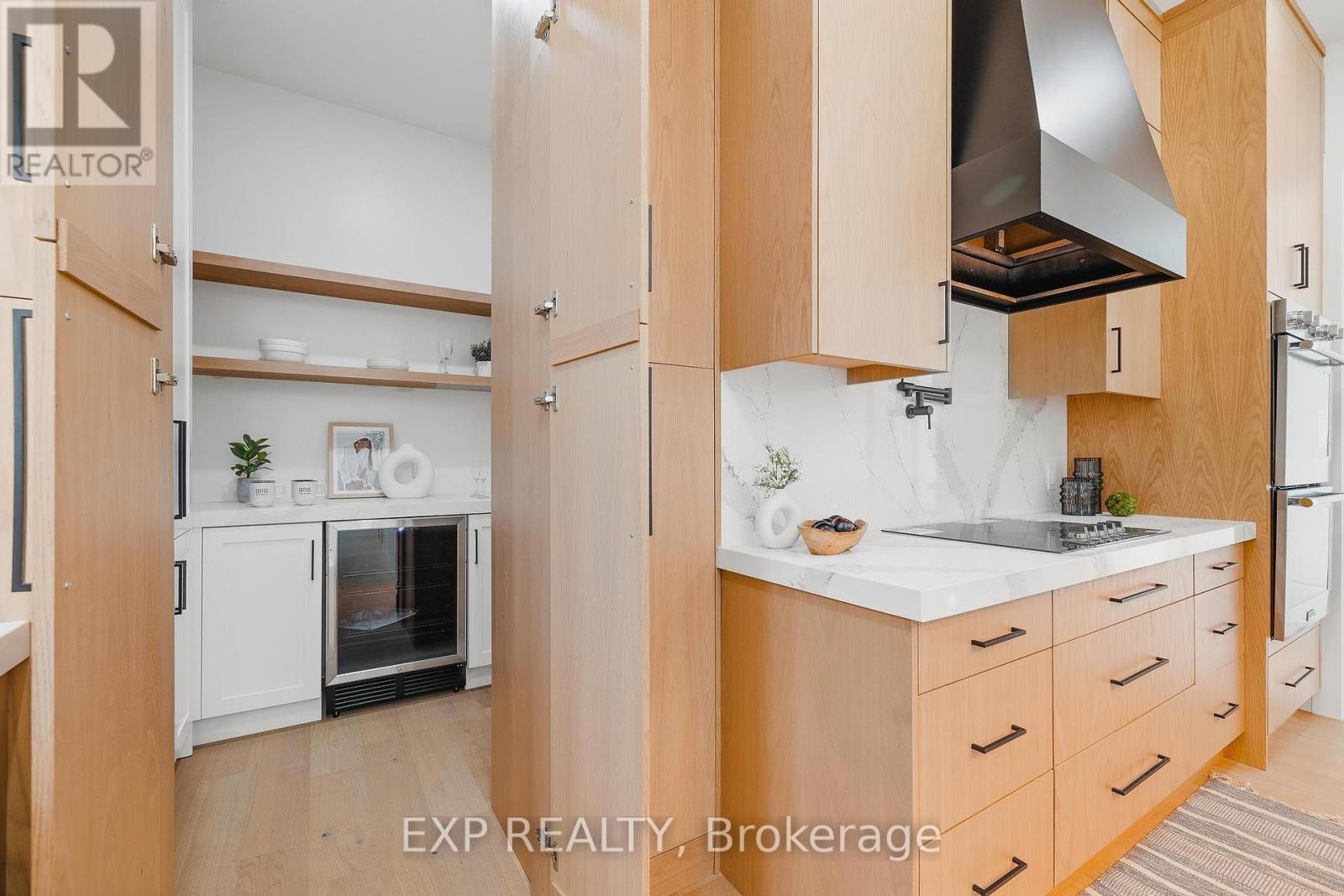 1060 Walton Avenue N, North Perth, Ontario  N0B 2T0 - Photo 16 - X12404442