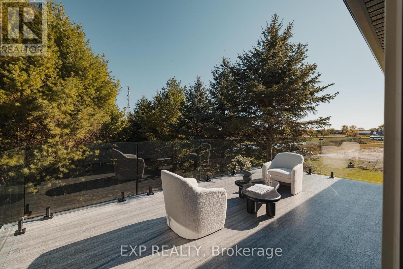 1060 Walton Avenue N, North Perth, Ontario  N0B 2T0 - Photo 48 - X12404442