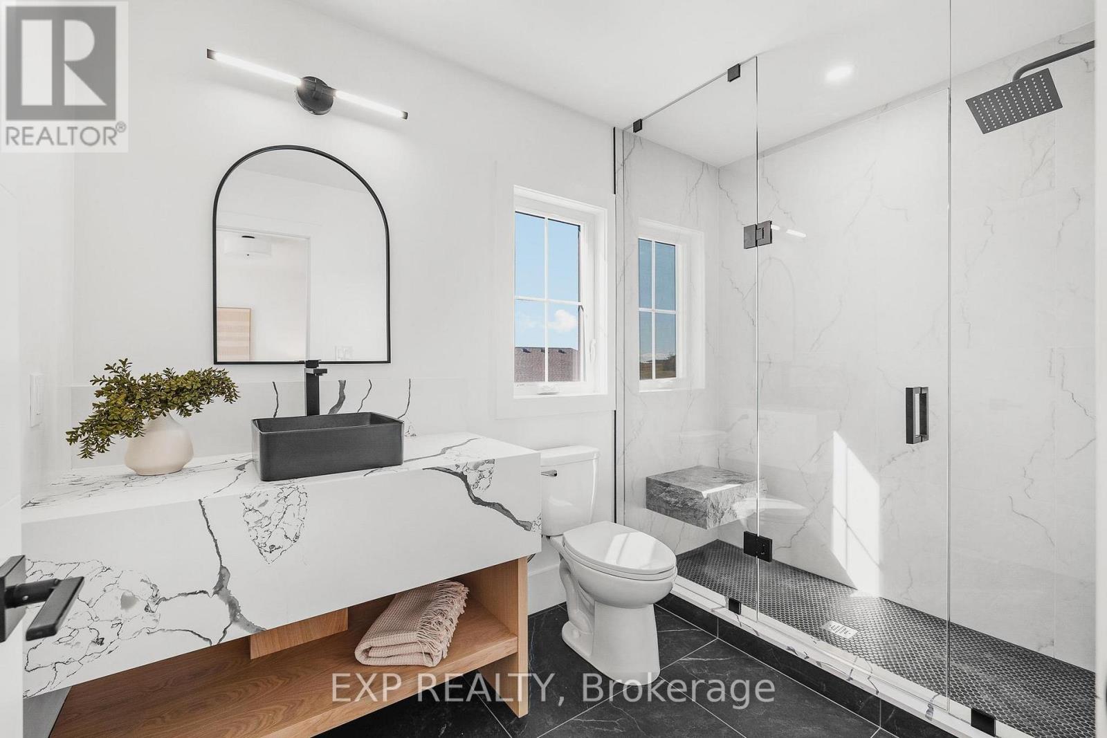 1060 Walton Avenue N, North Perth, Ontario  N0B 2T0 - Photo 40 - X12404442