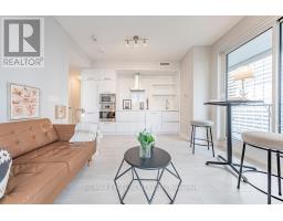 1302 - 2221 YONGE STREET, Toronto, Ontario