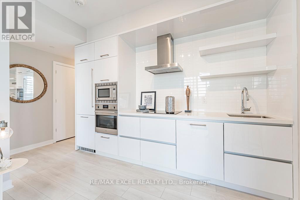 1302 - 2221 Yonge Street, Toronto, Ontario  M4S 0B8 - Photo 14 - C12457929