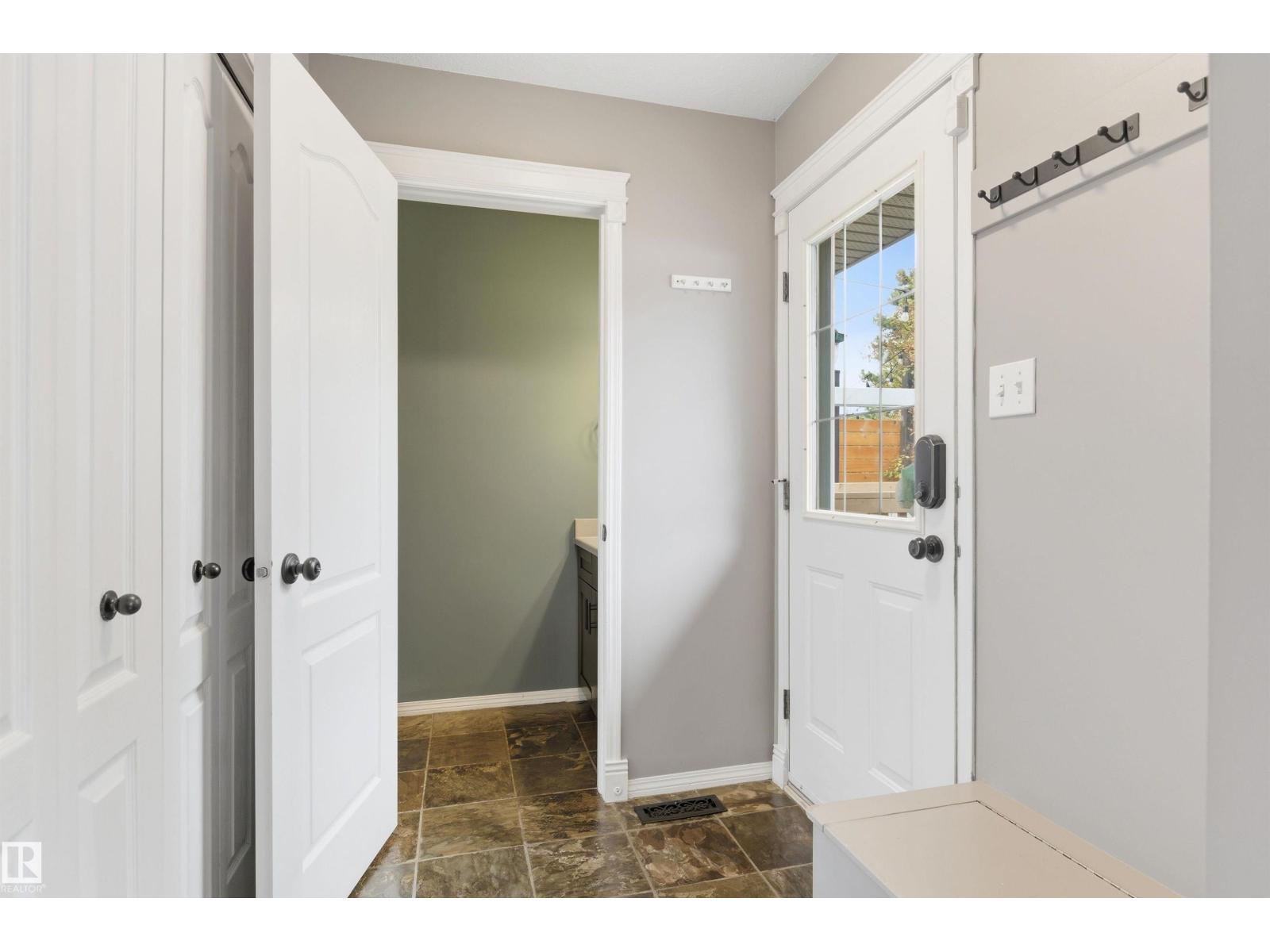 1804 Tanner Wd Nw, Edmonton, Alberta  T6R 2S6 - Photo 16 - E4461789