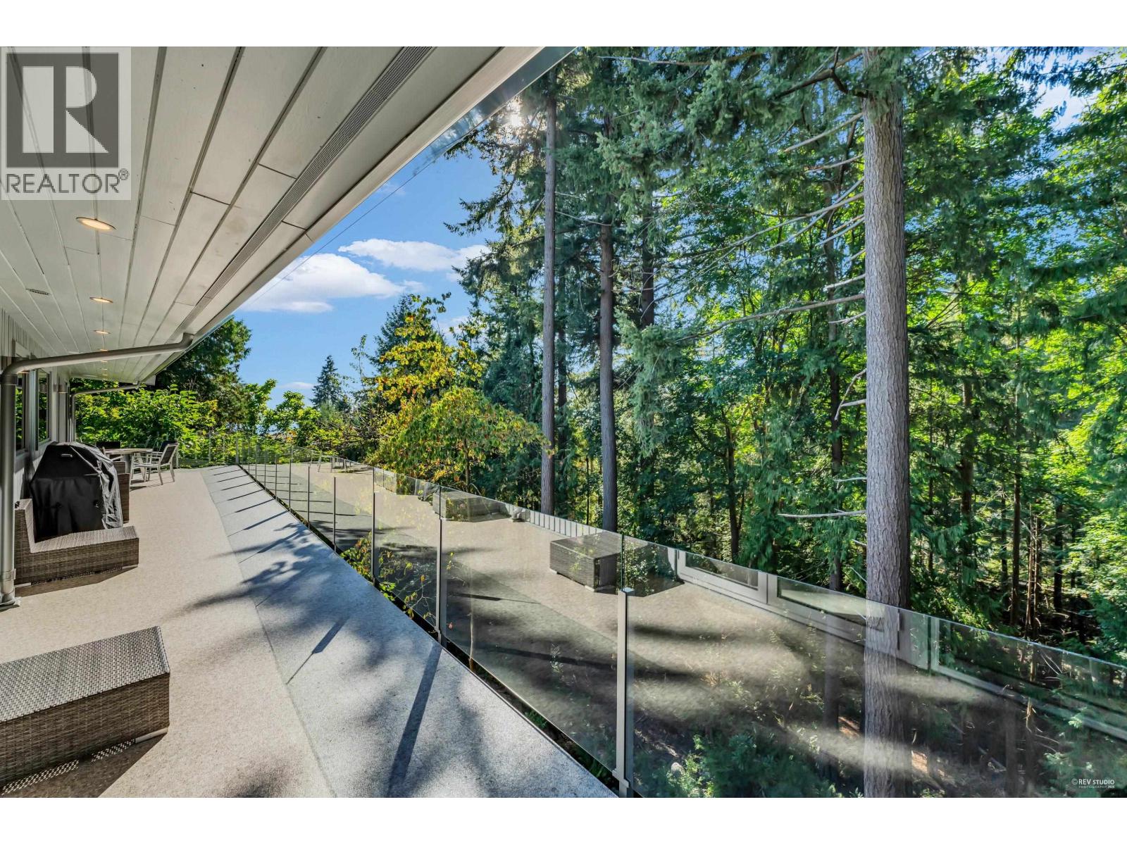 4138 Burkehill Road, West Vancouver, British Columbia  V7V 3M4 - Photo 5 - R3057674