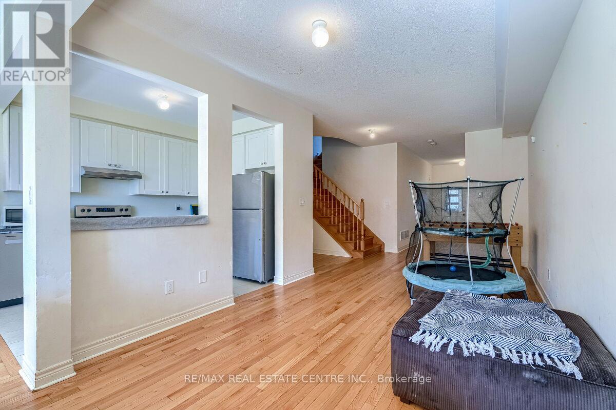 1193 Kettering Drive, Oshawa, Ontario  L1K 1A6 - Photo 8 - E12457933