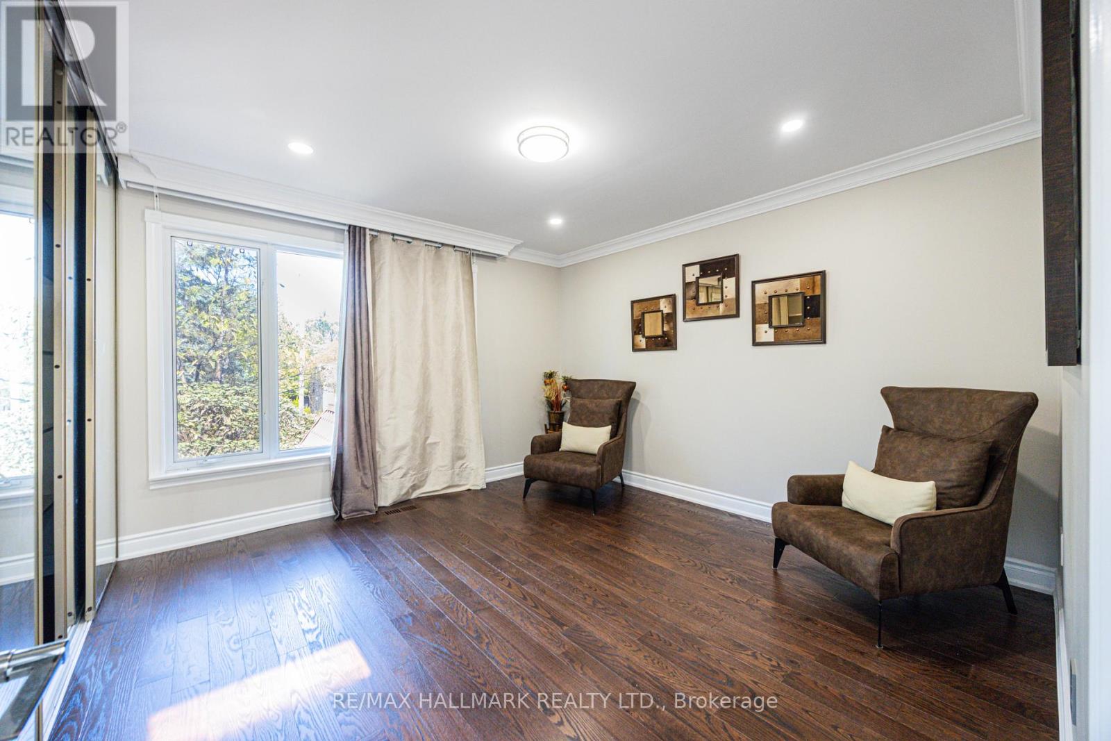 95 Caines Avenue, Toronto, Ontario  M2R 2L2 - Photo 20 - C12445792