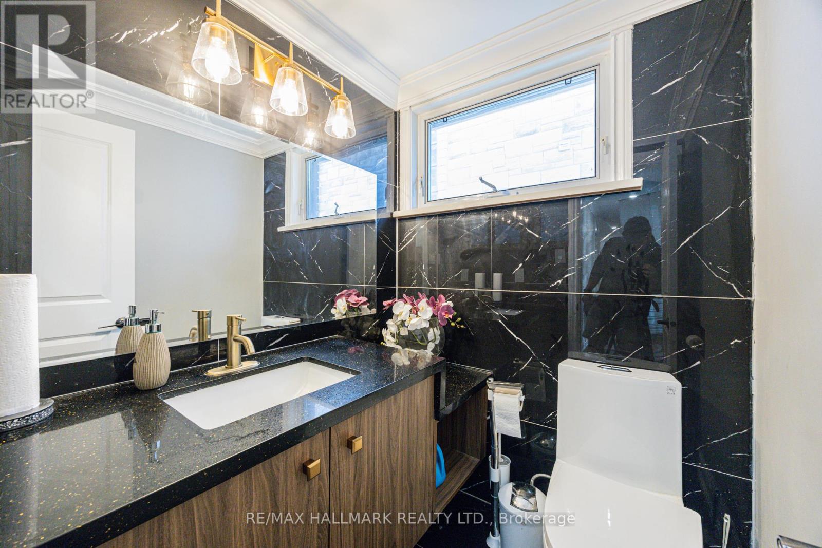 95 Caines Avenue, Toronto, Ontario  M2R 2L2 - Photo 13 - C12445792