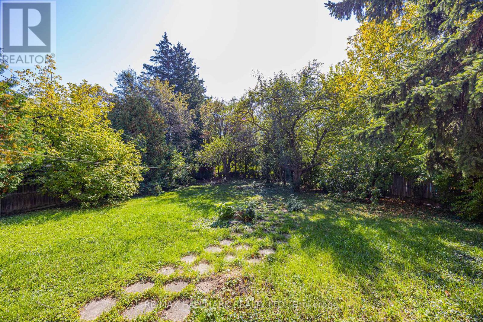 95 Caines Avenue, Toronto, Ontario  M2R 2L2 - Photo 23 - C12445792