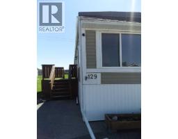 129 Sunset Way NE North Central High River