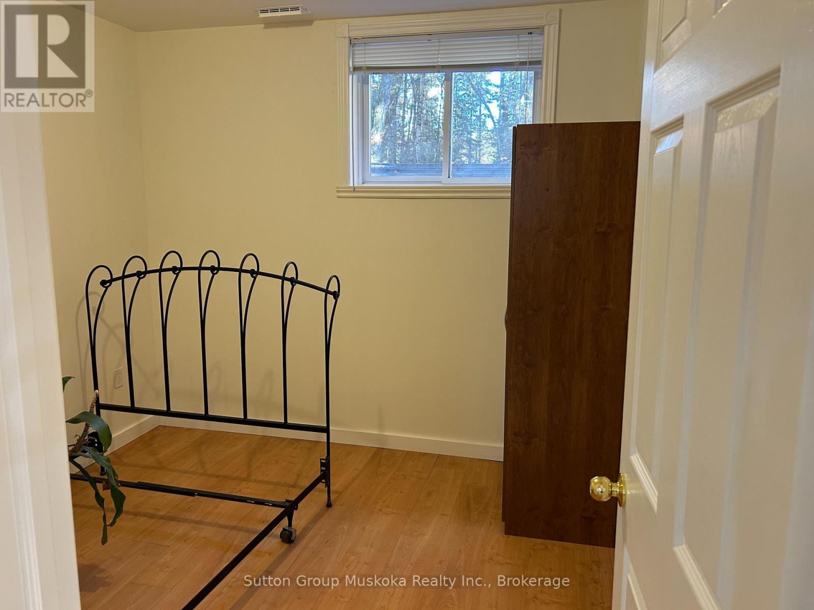 2448 Ravenscliffe Road, Huntsville, Ontario  P1H 2J2 - Photo 12 - X12457942