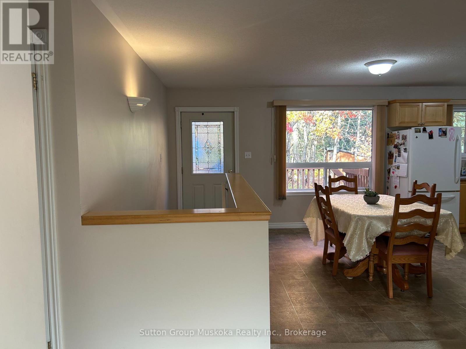 2448 Ravenscliffe Road, Huntsville, Ontario  P1H 2J2 - Photo 4 - X12457942
