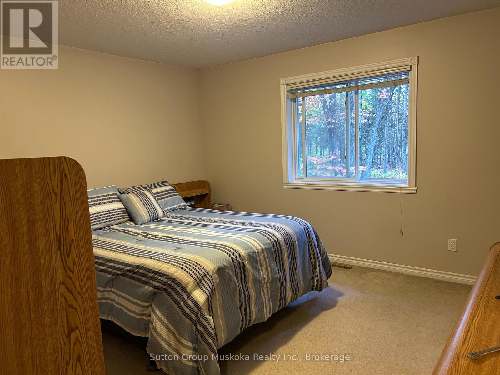 2448 Ravenscliffe Road, Huntsville, Ontario  P1H 2J2 - Photo 6 - X12457942