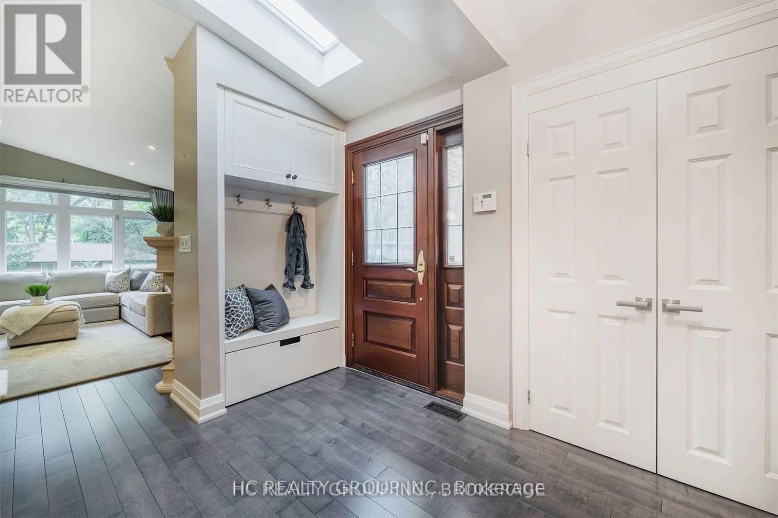 1513 Merrow Road, Mississauga, Ontario  L5J 3C4 - Photo 10 - W12457900