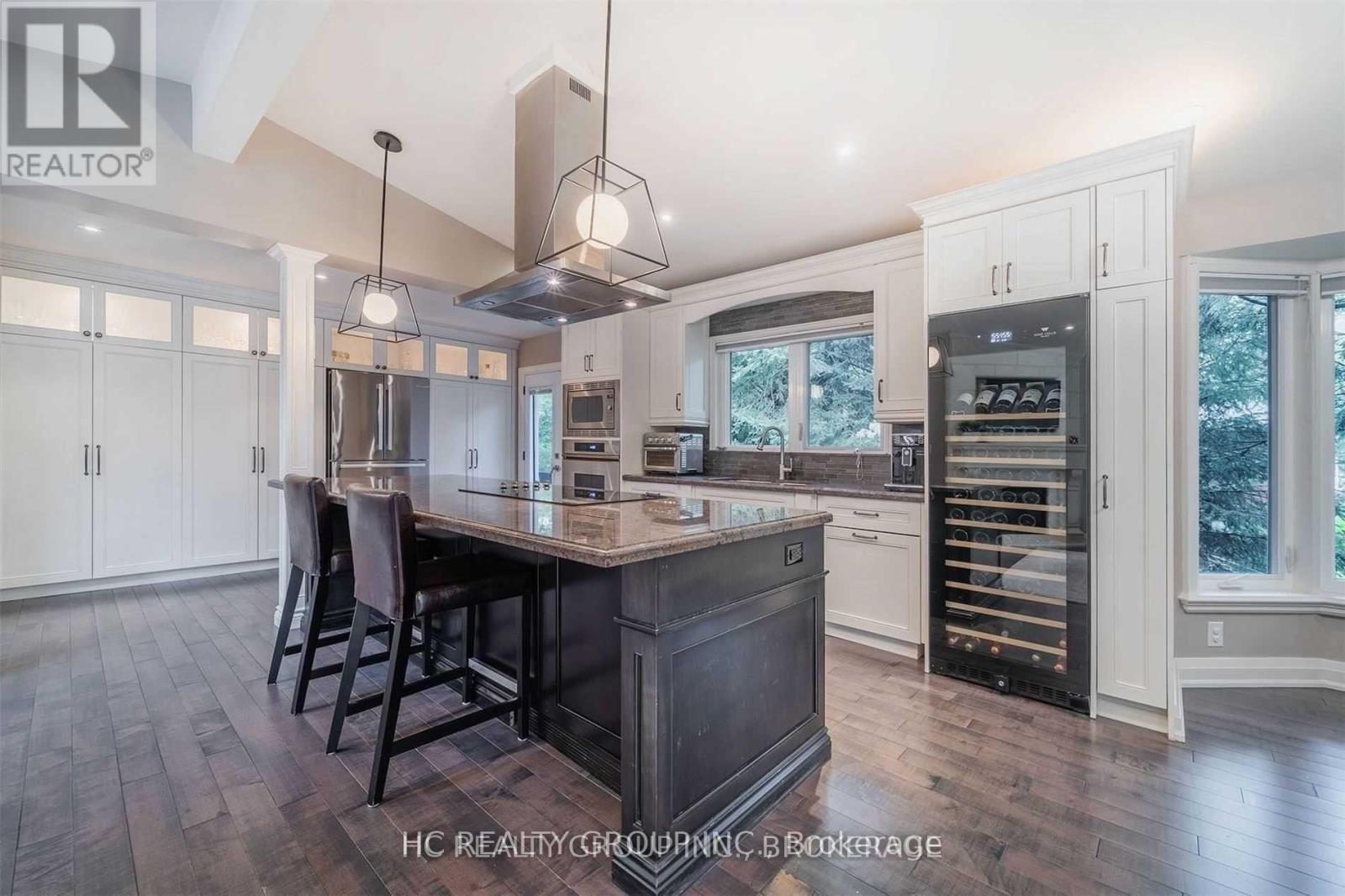 1513 Merrow Road, Mississauga, Ontario  L5J 3C4 - Photo 12 - W12457900