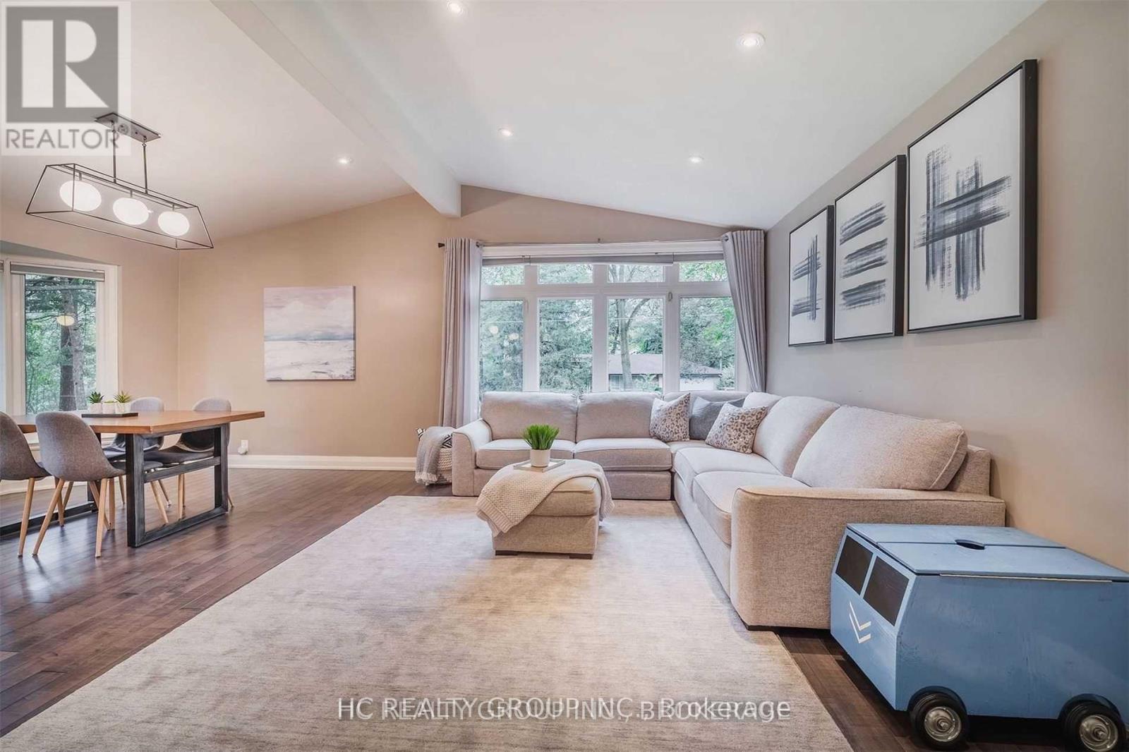 1513 Merrow Road, Mississauga, Ontario  L5J 3C4 - Photo 16 - W12457900