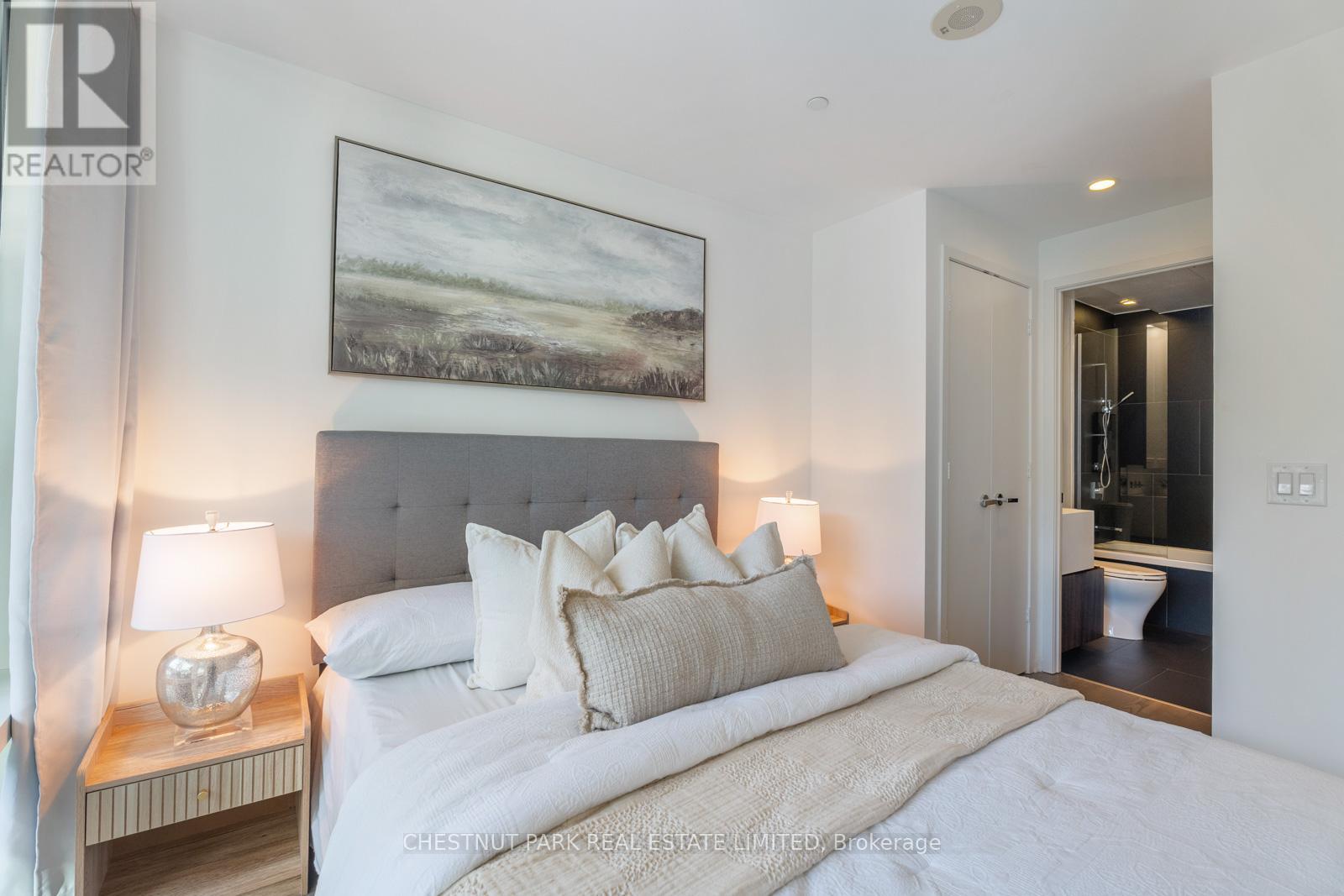 303 - 1 Bloor Street E, Toronto, Ontario  M4W 0A8 - Photo 19 - C12457948