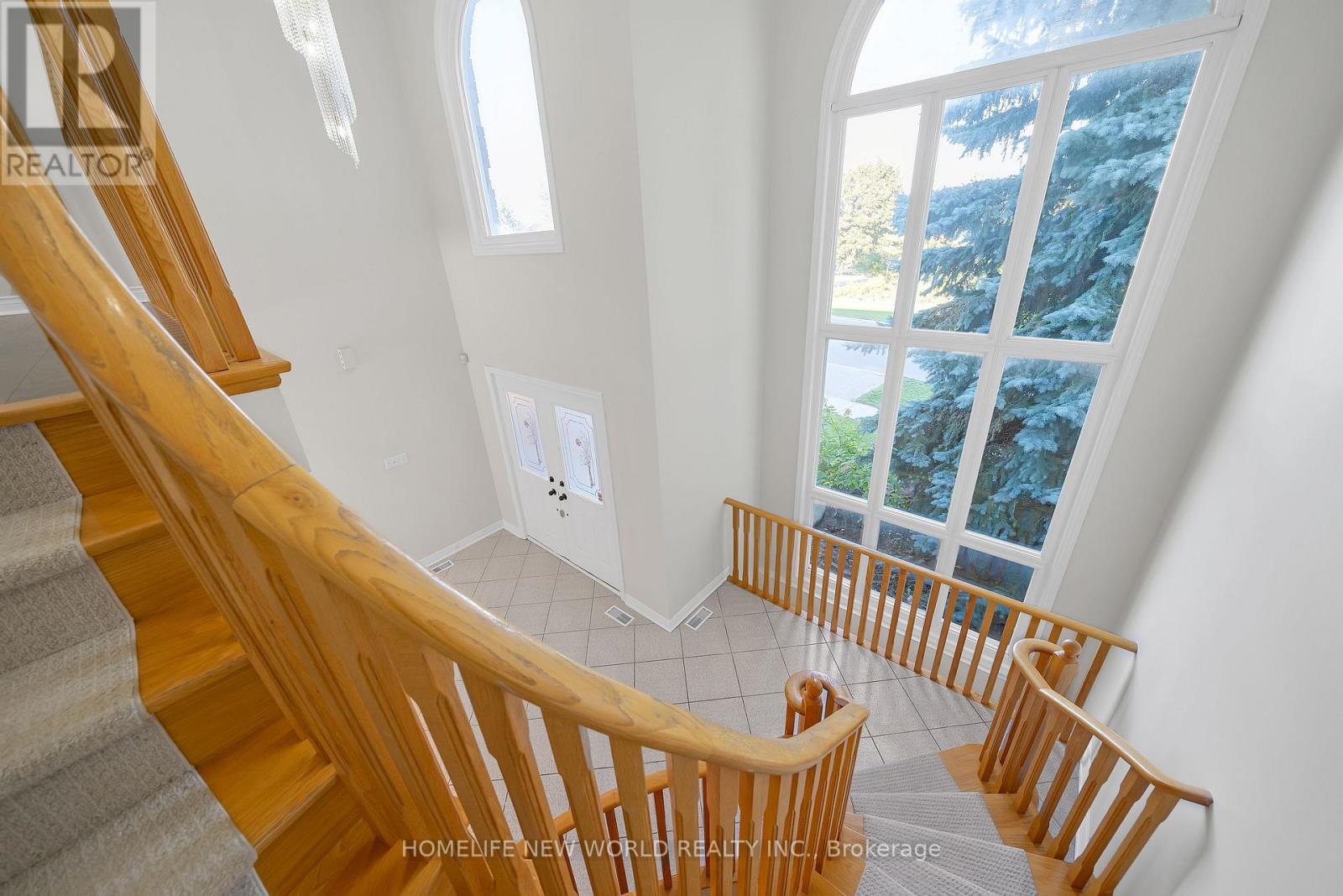 99 Clarendon Drive, Richmond Hill, Ontario  L4B 3W5 - Photo 26 - N12457941