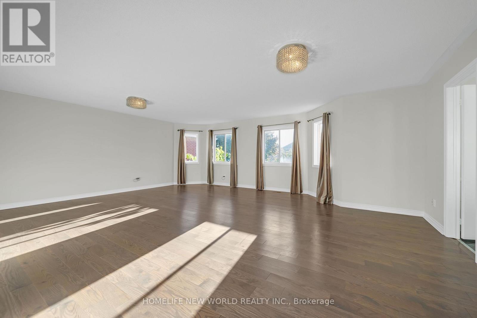99 Clarendon Drive, Richmond Hill, Ontario  L4B 3W5 - Photo 28 - N12457941