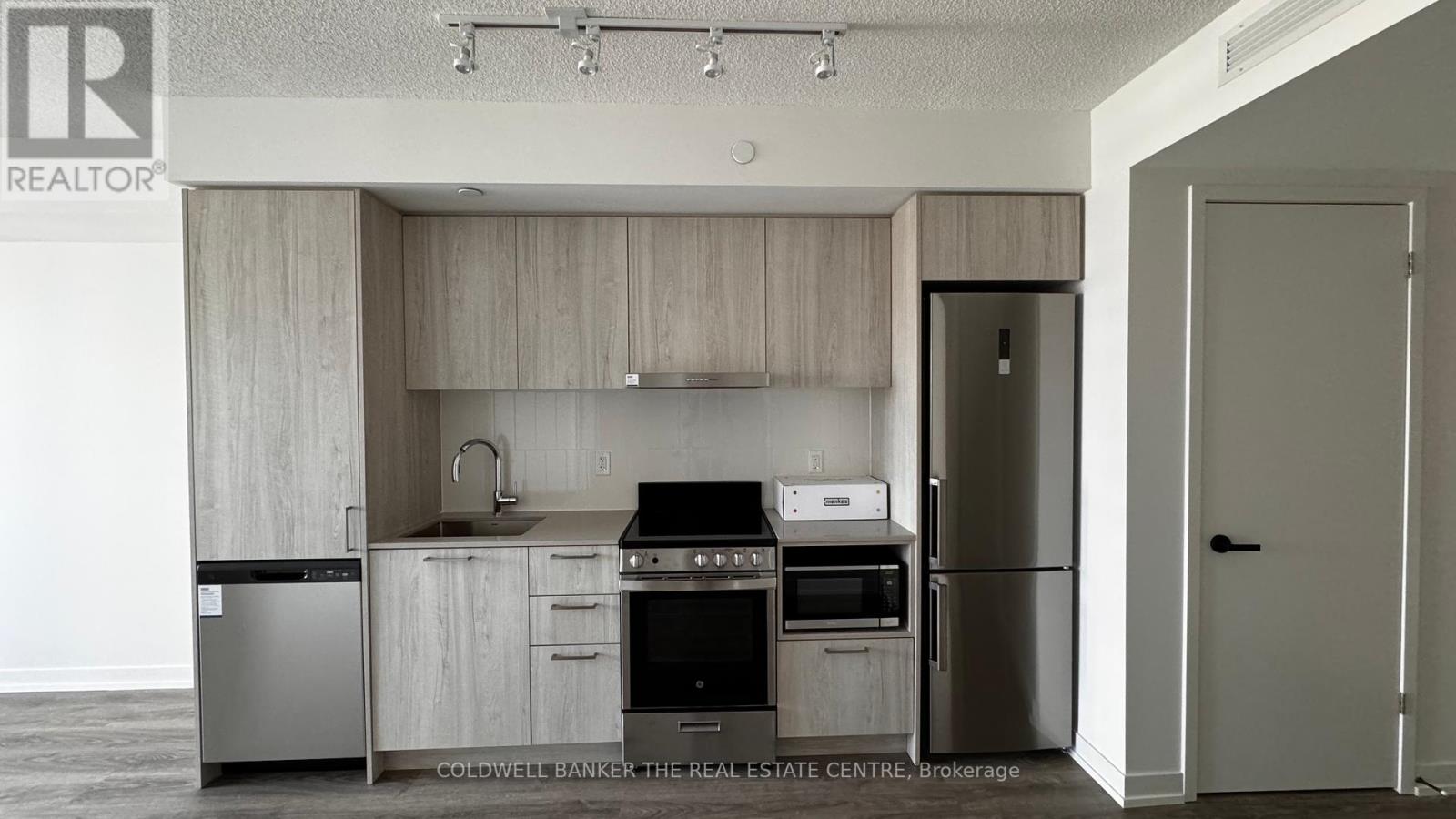3616 - 195 Commerce Street, Vaughan, Ontario  L4K 5C3 - Photo 10 - N12457943