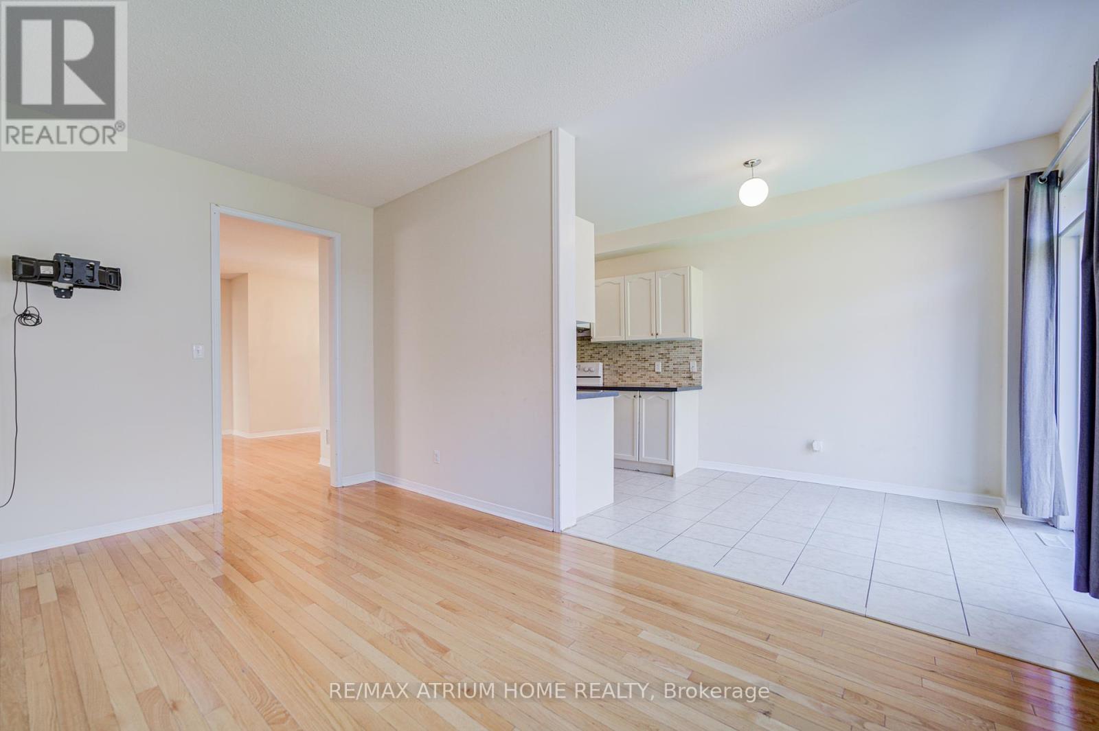 30 London Pride Drive, Richmond Hill, Ontario  L4E 0X2 - Photo 14 - N12457947