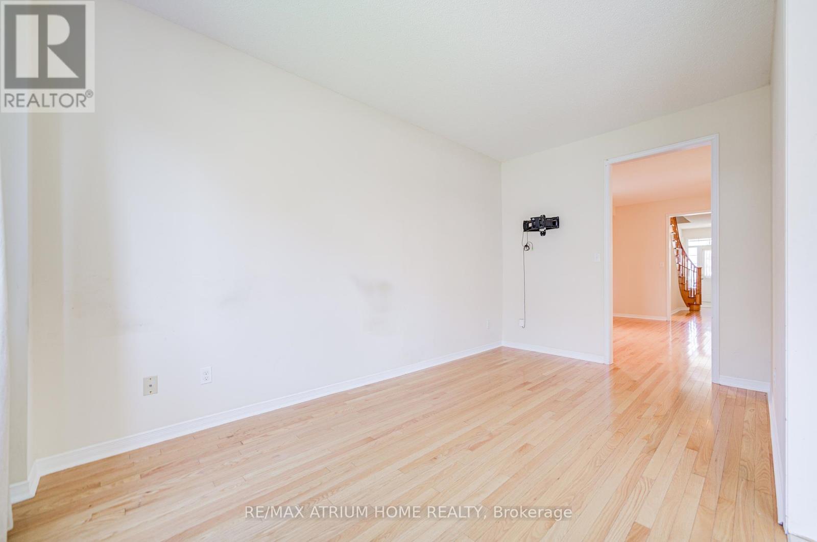 30 London Pride Drive, Richmond Hill, Ontario  L4E 0X2 - Photo 15 - N12457947