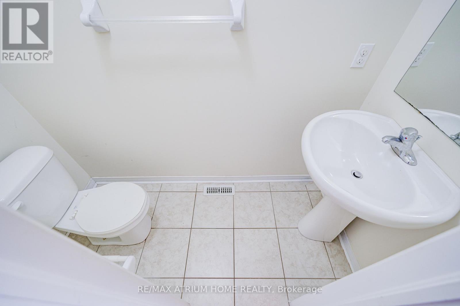 30 London Pride Drive, Richmond Hill, Ontario  L4E 0X2 - Photo 16 - N12457947