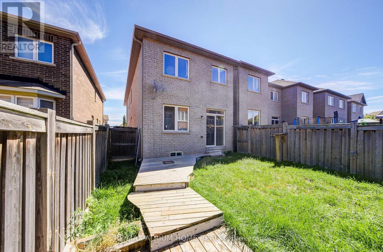 30 London Pride Drive, Richmond Hill, Ontario  L4E 0X2 - Photo 30 - N12457947