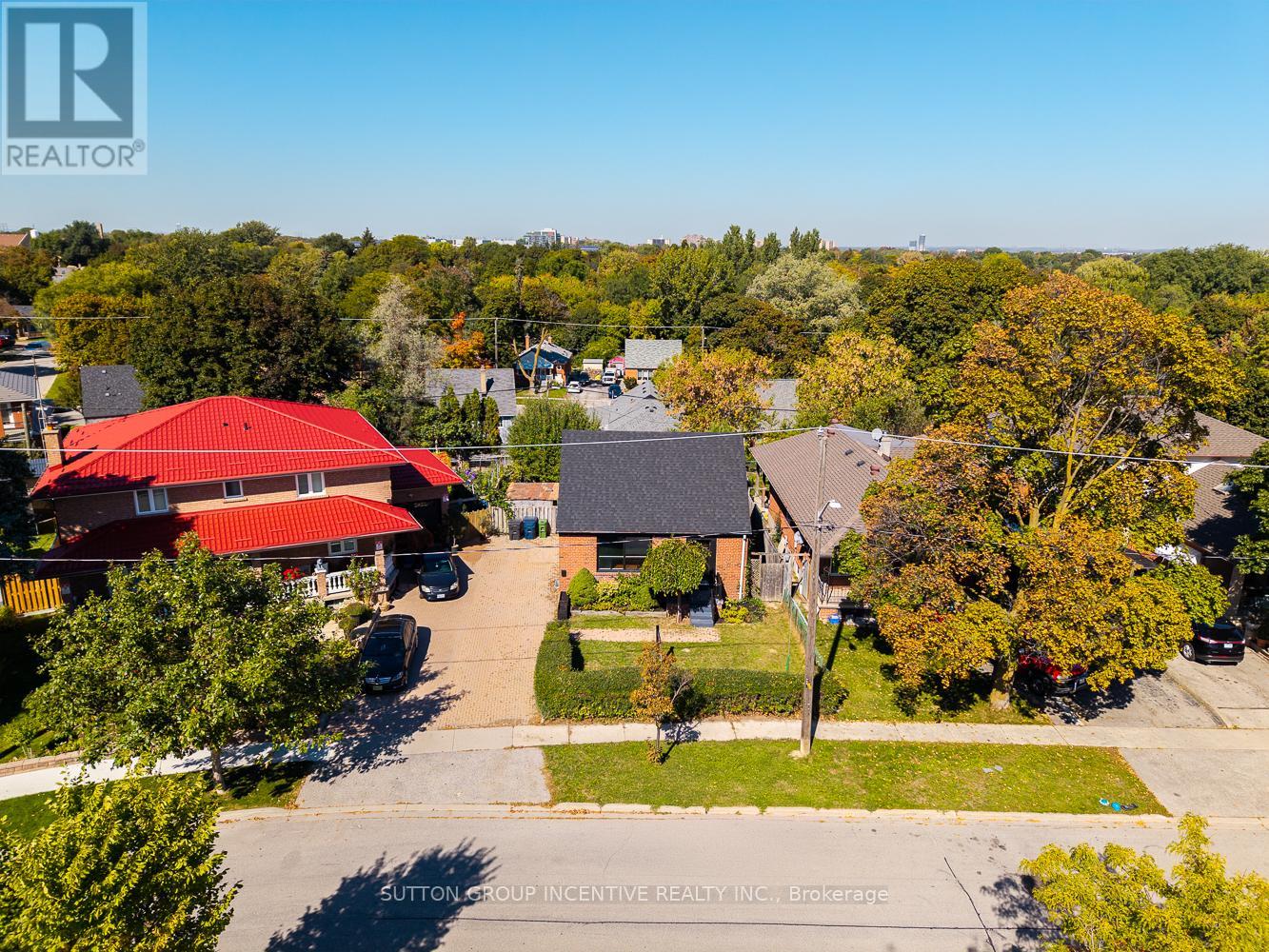 65 Barrhead Crescent, Toronto, Ontario  M9W 3Z8 - Photo 19 - W12457938