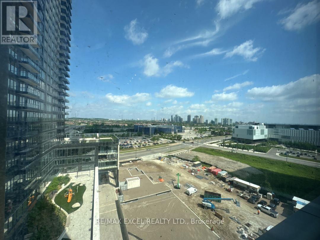 902 - 395 Square One Drive, Mississauga, Ontario  L5B 0P6 - Photo 10 - W12457939