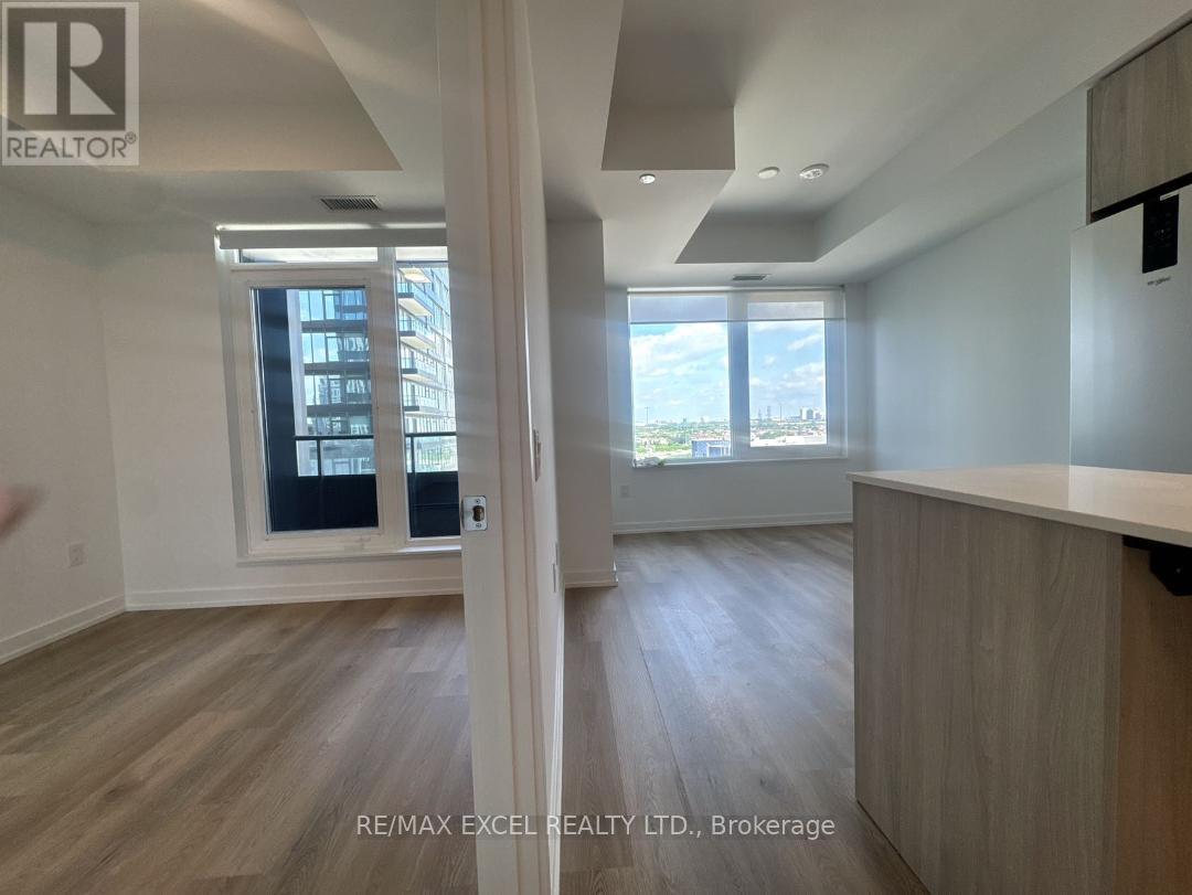 902 - 395 Square One Drive, Mississauga, Ontario  L5B 0P6 - Photo 7 - W12457939