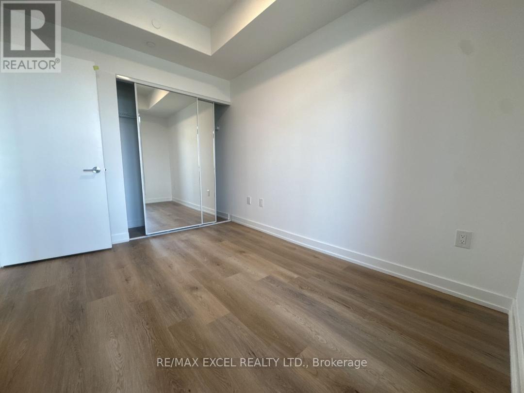 902 - 395 Square One Drive, Mississauga, Ontario  L5B 0P6 - Photo 8 - W12457939