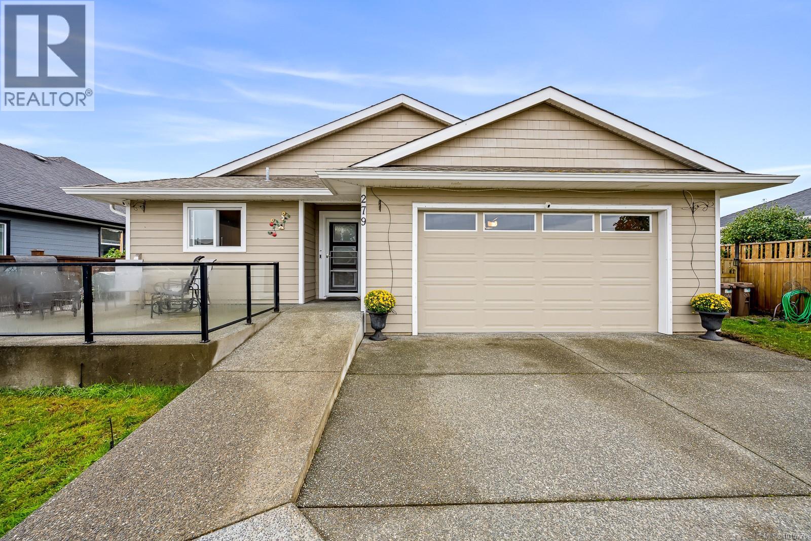 279 Michigan Dr, Campbell River, British Columbia