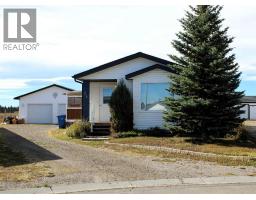 24 Noblefern Way, Sundre, Ca