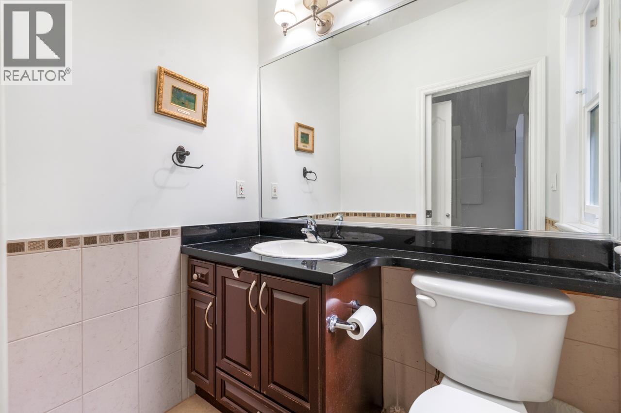 5239 Inman Avenue, Burnaby, British Columbia  V5H 2L5 - Photo 9 - R3053284